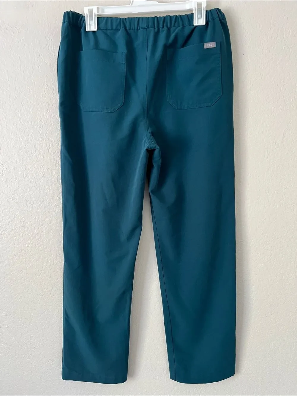 EUC FIGS Pisco Basic Scrub Pants PO#4911 Caribbean Green Size M